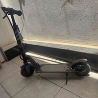 سكوتر كهربائي للبيع جديد يمشي ومابي اي عطل السعر ١٢٥ الف 0771 346 7123...
