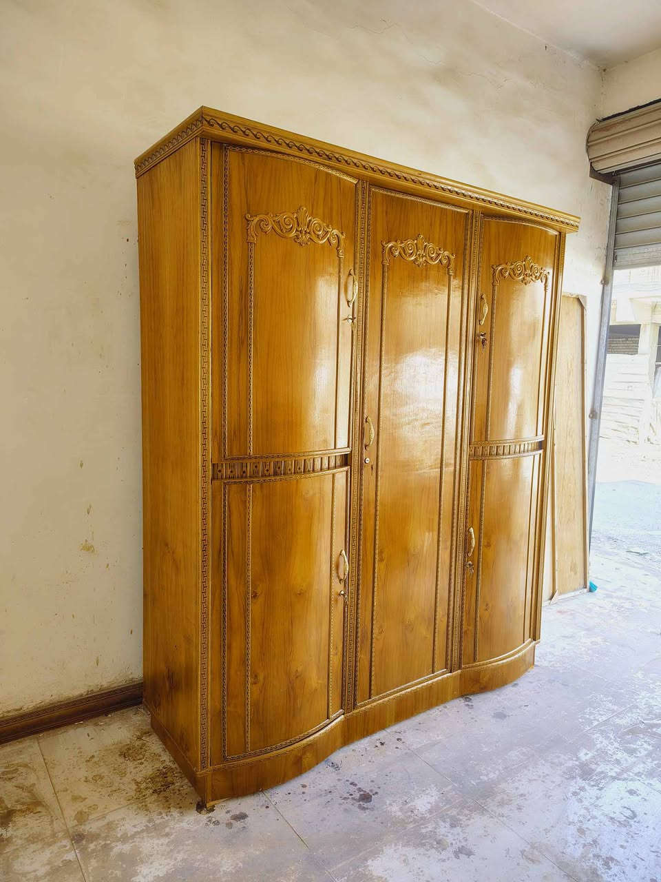 بيع وشراء  متوفر  كناتير بكل القياسات بوفيه جرباية كاملة او بس صوميه وغرف صاج وتركي ميز تواليت ونشتري الأثاث المستعمل  تواصلوا ويانه خاص 🌸


**إذا كنت صاحب هذا الإعلان وتريد حذفه لأي سبب، رجاءا أرسل رسالة إلى الدعم الفني**