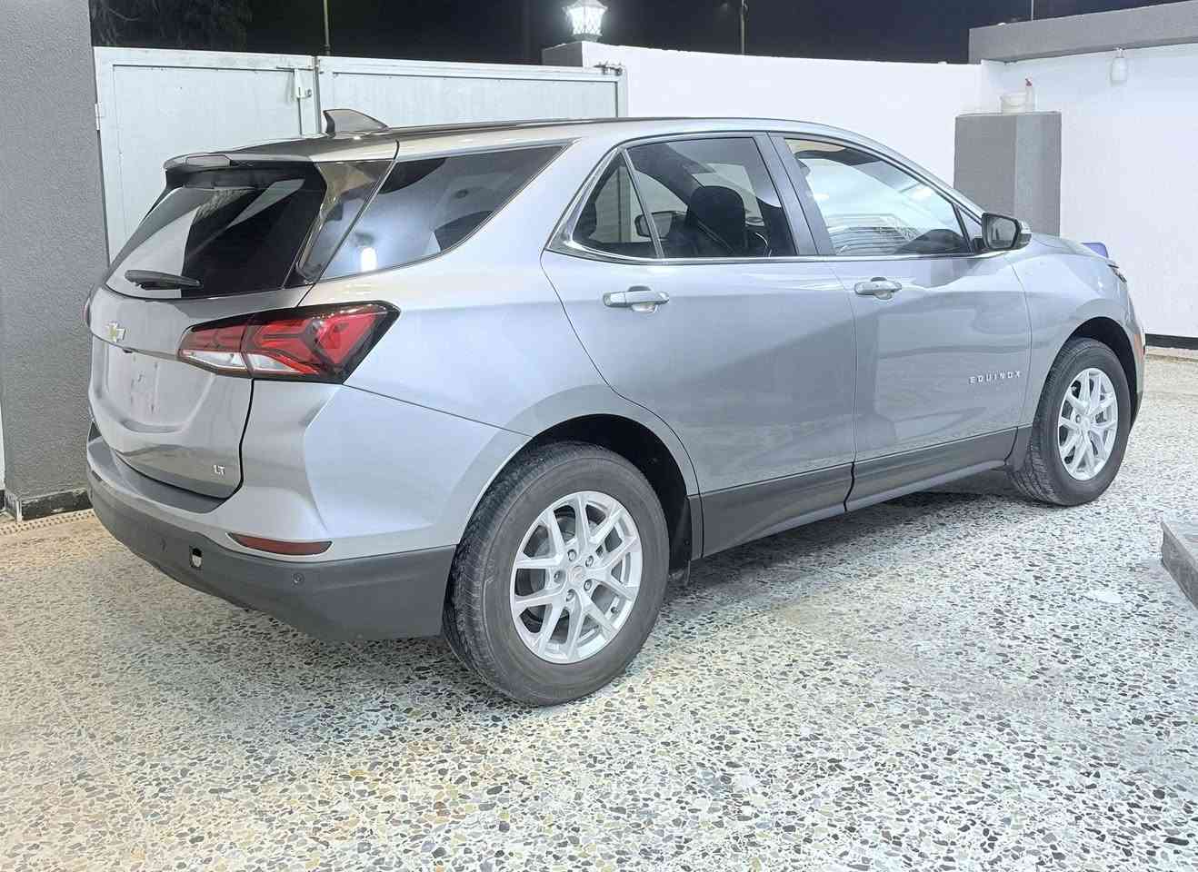 السلام عليكم 
شوفر ليت كوينكس 2024 الفئة 5Lt كامرات فول مواصفات بدون فتحة دخول جديد بدون لوحات ماشية 16 الف حادث خفيف بدون تبديل بدون دواخل بدون ايرباك صبغ ربع جنطة فقط 

العنوان : كوت 

السعر : 175 وبيها مجال بسيط 

***********
