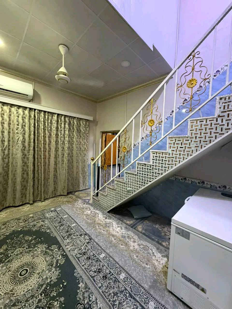 اعلان 
بيت  بحي العزل  مساحه 100 م . مربع 
طابو صرف 
 
يتكون من غرفه وصاله ومطبخ واستقبال 

وصحيات داخليه وخارجيه  
بسعر 60 مع المجال 
يباع مبادره
 تفاصيل اكثر مراجعه مكتب الساعي للعقار 
او الاتصال بالارقام التاليه 
***********
***********
***********
عنوان المكتب سايدين حي الشرطه مقابيل اسواق ريتاج 🧿
