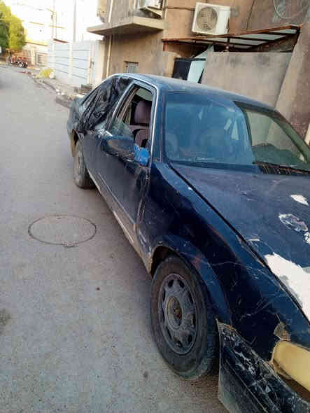 سلام عليكم السياره كايمه محركه ابيع هيج السعر ١٥وبيه مجال مكان السياره الرمادي رقم  ***********
