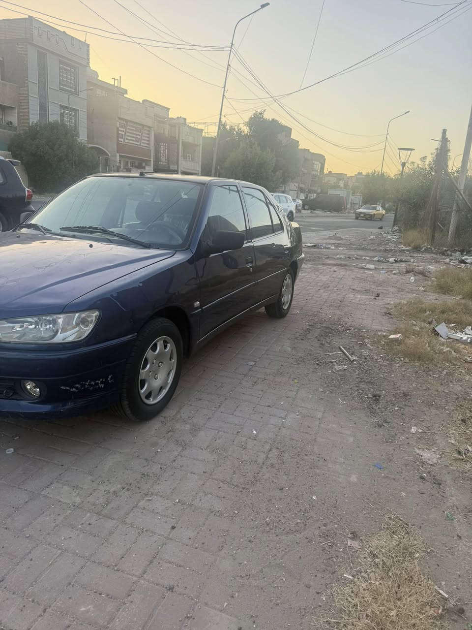 السلام عليكم بيجو  موديل 2001 للبيع السياره بدون صبغ او ضربه رقم بغداد بسمي السياره جاهزه من جميع النواحي بدون نقص مكاني بغداد السعر 45 وبيه مجال بيسط للشراي ***********
