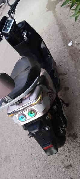 دراجه شحن 318 أو أم عيون موديل 2024...
دراجه نضيفه اي نقص مابيها دراجه حلوه ونضيفه شاشه أشاير كله شغال شحن خير من الله تمشيك 20 كيلو بل اضافه بيها 3 سرعات حي اور (***********)
