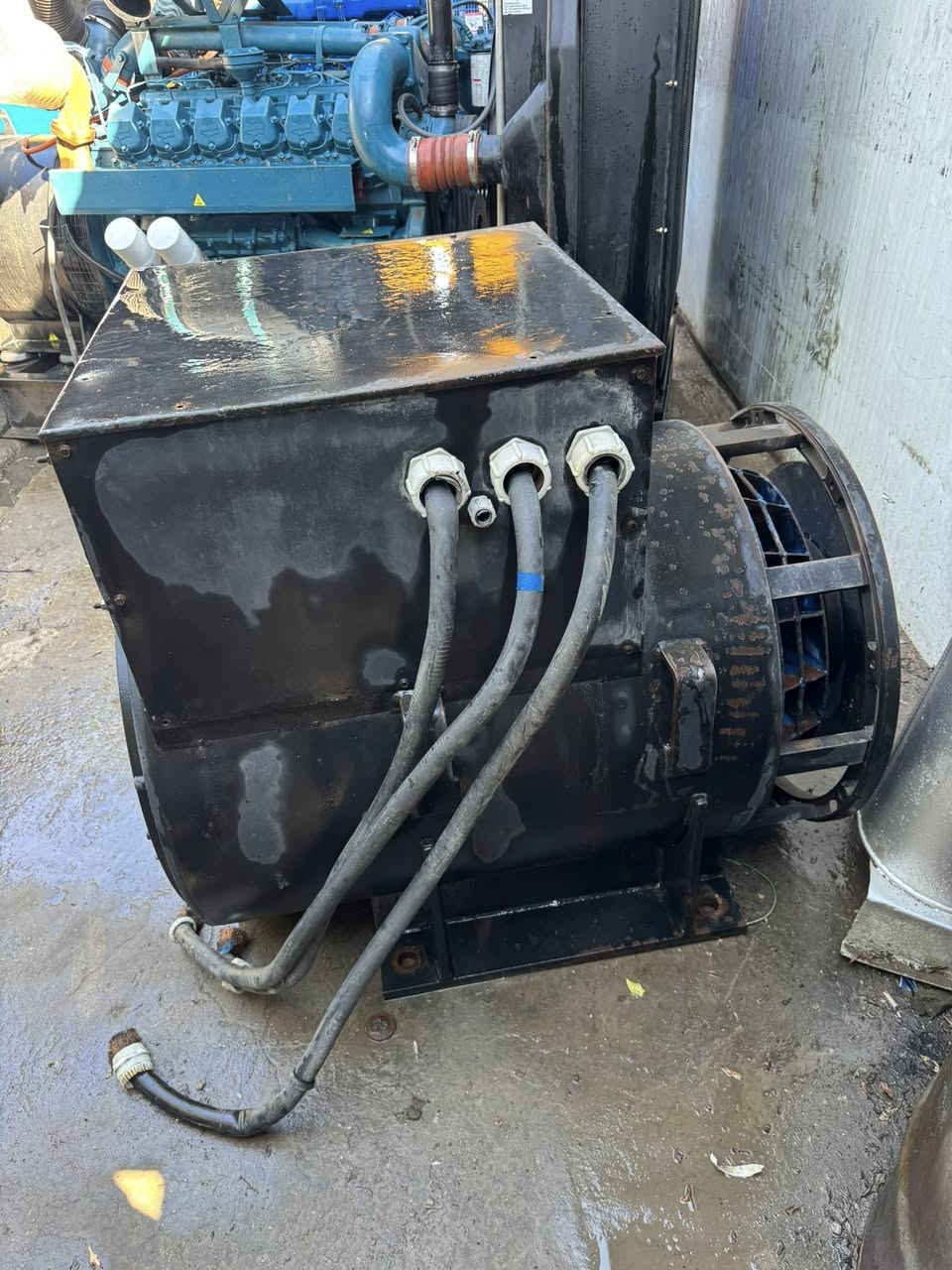 سلام عليكم
توليد للبيع 650KAV شغال بلادي المكان بغداد اي استفساراتصل وبيك خير وتدلل 
***********
