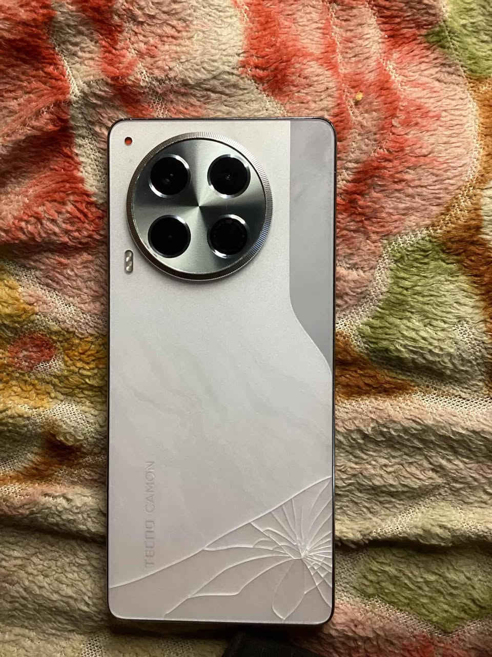 تكنو كامون 30 ذاكره ٢٥٦ بي طكه بضهر بس سعر 250 وبي مجال قليل رقمي بي وتساب *********** مكاني ميسان نهاوند
