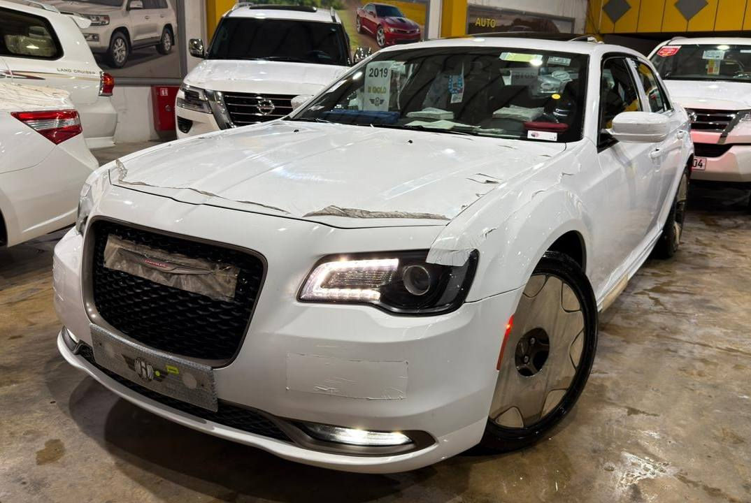 کلایسەر ئۆباما 2019 قەپات مواسەفات Gold edition 
سفری شەریکەی هارلم S300
پانۆراما - کوشن جلد - غەزن - کارەبا
کوشن سارد و گەرم - مکەبەرەی Alpine 
دوو بەصمەی بیلادی لەگەڵ ماوە
 بێ بۆیاخ بێ سارد بێ چاڵ بێ شوخت 
زۆر تازە و جوان ماشاالله 
سەنەوی و ڕەقەم و هەزە و ژینگە و ڕێگاوبان تازەیە
دینار مەسرەفی تیا نییە ماڵی دۆستە سەیارەکە
تازە و ڕێک و پێکە ماشاالله 
تەحویل و غەرامە بەشەرت

سـعـر : لە کۆمێنت داوابکە ڕاستەوخۆ بۆت دێت 📥 

گێڕ و مەکینەی بەشەرت نەکراوەتەوە
هیچ کێشەیەکی تێدا نییە 

ژمارەی مۆبایل : 
***********
***********
واتسابی لەسەرە
