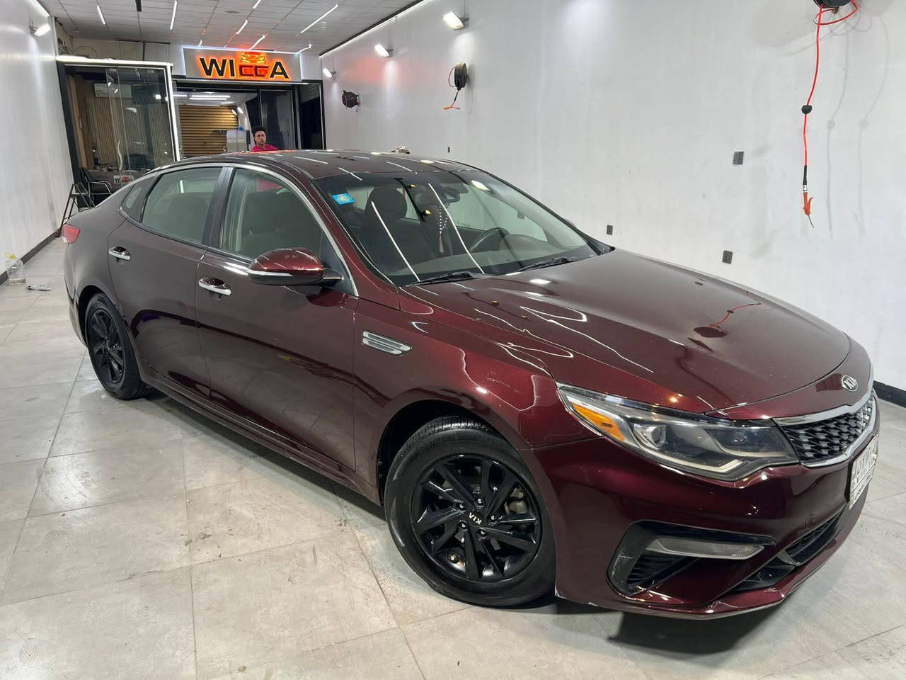 KIA OPTIMA FE 2019 
أوبتيما FE 2019 
وارد أمريكي حادث قطعتين 
بدون إيرباك بدون دواخل ✅️
⚙️محرك 4 سلندر 2.4L

مواصفات FE 
🟥رادار أمامي (مانع تصادم)
🟥تحديد مسار
🟥حساس خلفي
🟥قيادة ذاتية
🟥تحكمات ستيرن
🟥مثبت سرعة
🟥شاشة أعطال
🟥شاشة لمس كبيرة
🟥كاميرا خلفية
🟥LED نهاري
🟥إشاير بالمري

كاملة بدون أي نواقص ✅️

ماشية 72 ألف
مرقم بغداد بإسم شخصي تحويل مباشر ✅️
مكان السيارة بغداد/شارع فلسطين 
 
السعر 13,500$ 

للإستفسار
***********

