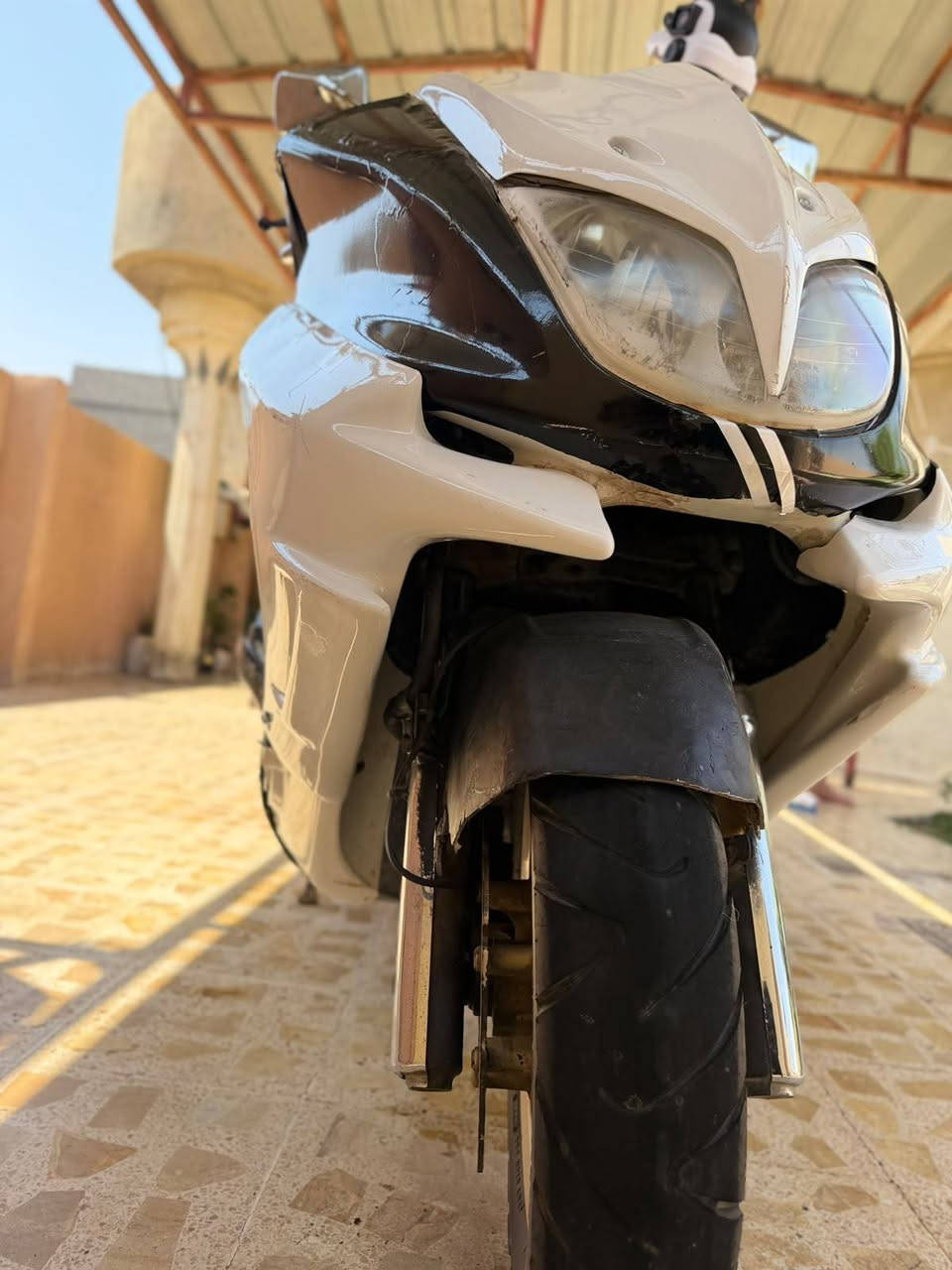ماجستا دبل رون فول رياضي محرك شرط ما مفتوح شلع ومعدل نار 🔥
جمبزه كامل دبلات امامي خلفي نيكل 
يدات نيكل كهربائيات كلها شغاله طخم تاير جديد شرط كلشي ما تخلي عليه
السعر650 الف ترهم مراوس حسب القناعه ***********
