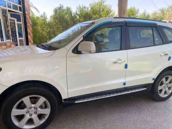 سنتافي رقم بغداد انكليزي
محرك سته سلندر فول مواصفات السونار موجود ويه الصور 
تخم تاير نضيف الشراي يتصل ***********
مكانهه بل تاجي
