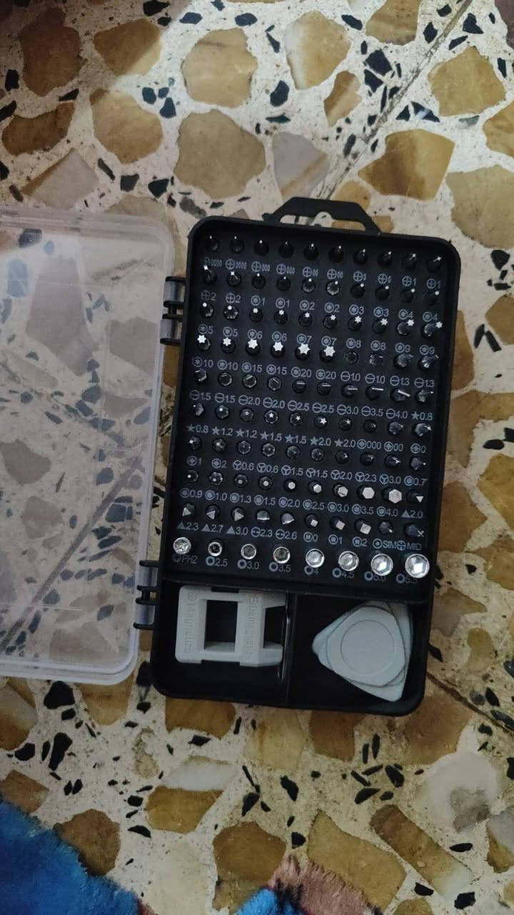 سلام عليكم غراض للبيع مراوح شحن وكهربا مسدس تدليك ليزر شعر مليون ضربه فير رموش مكينه حاجب سعار خاص توصيل موجود ***********واتساب
