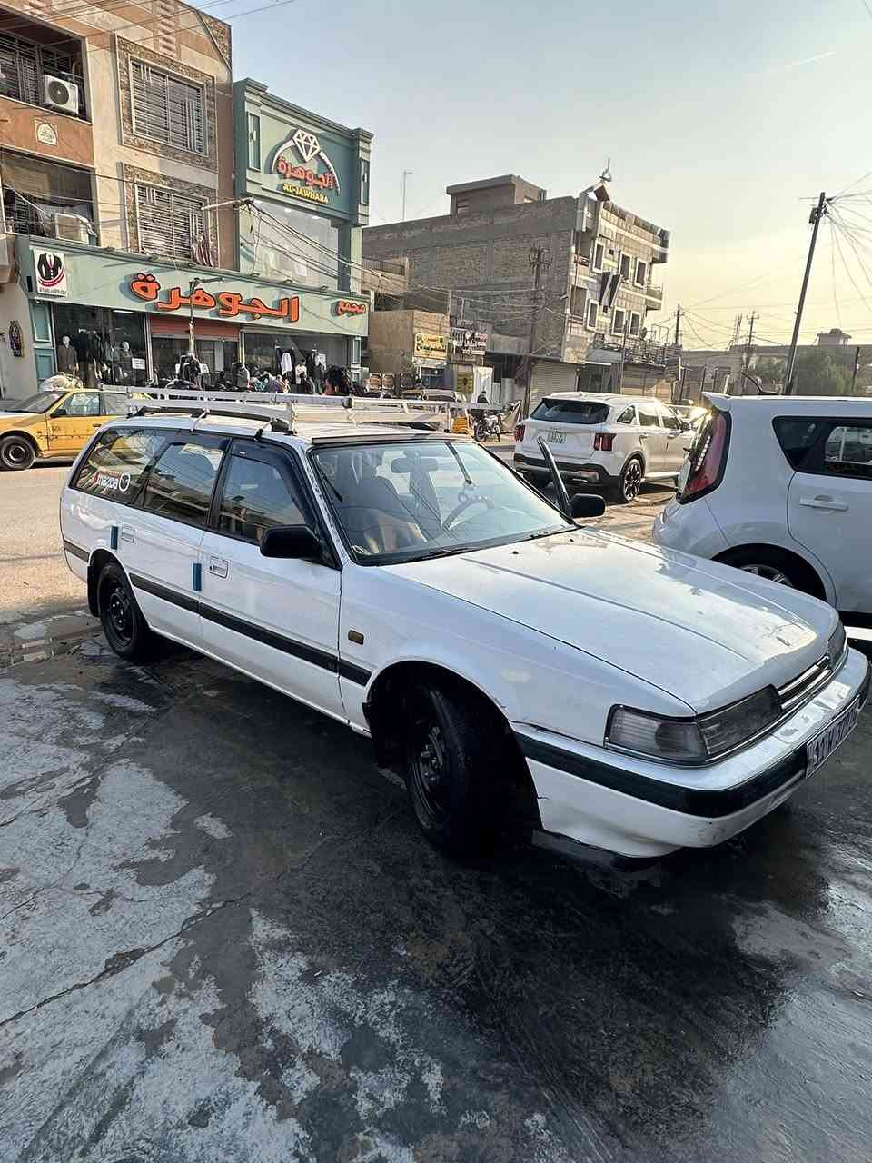 سلام عليكم مازده ستيشن مديل 1995بسمي بغداد السياره جاهزه لكلشي صدر امامي خلفي جاهز تخم تاير  ضربه حافه  باب السايقً مصلحه 
السياره مصبوغ عام الداخل نظيف السعر 42$
عنواني بغداد المشتل ***********
