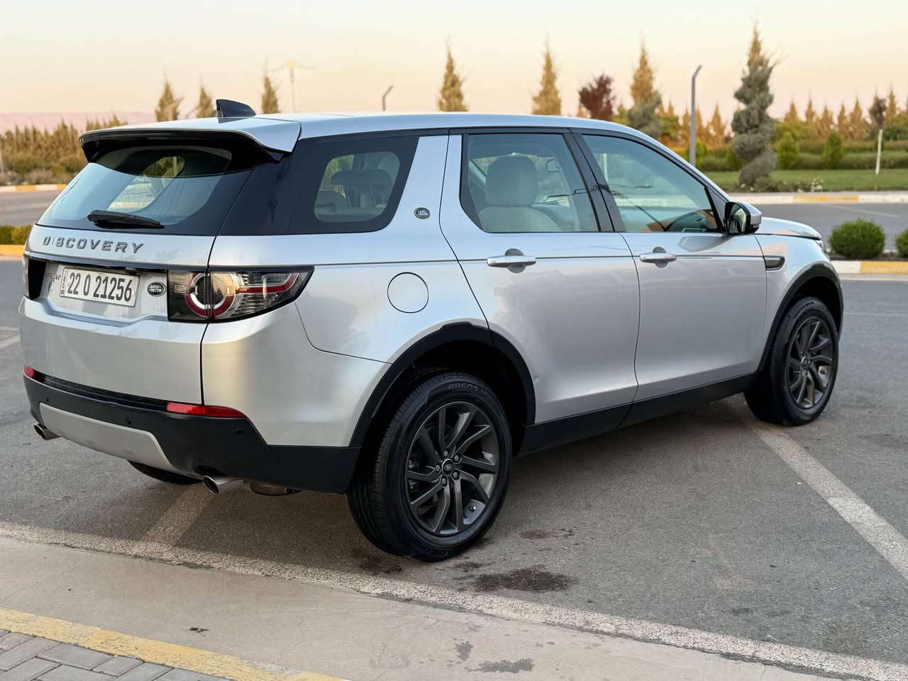 رانج روفر ديسكفري موديل2019خليجي  فول موصفات بالوراما كوشن جلد كهربا تبريد مركزي شاشه كامره تحديد سرعه موصفات اوخره سياره جديده ماشي 52الف   عنوان سليمانيه السعر150$بيها مجال*********** السليمانية, العراق
