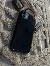 آيفون ١١ • ١٢٨ • مفتوح