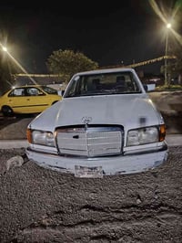 مت رخيصة الادمن المحترم مارسدس رئاسي موديل 1986 محرك كير بلادي عنكبوت ...