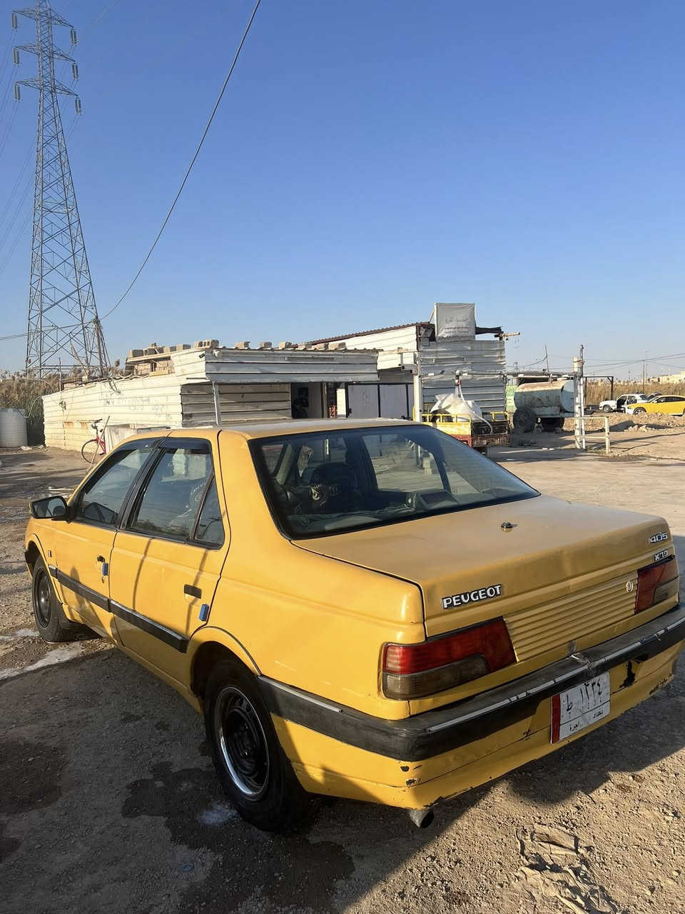 بيجو رقم بغداد 
مكينه وكير ونجي حداديه خير من الله
سياره حلوه ومناسبه 
مكاني ناصريه شطره سعر١٨ 
***********
