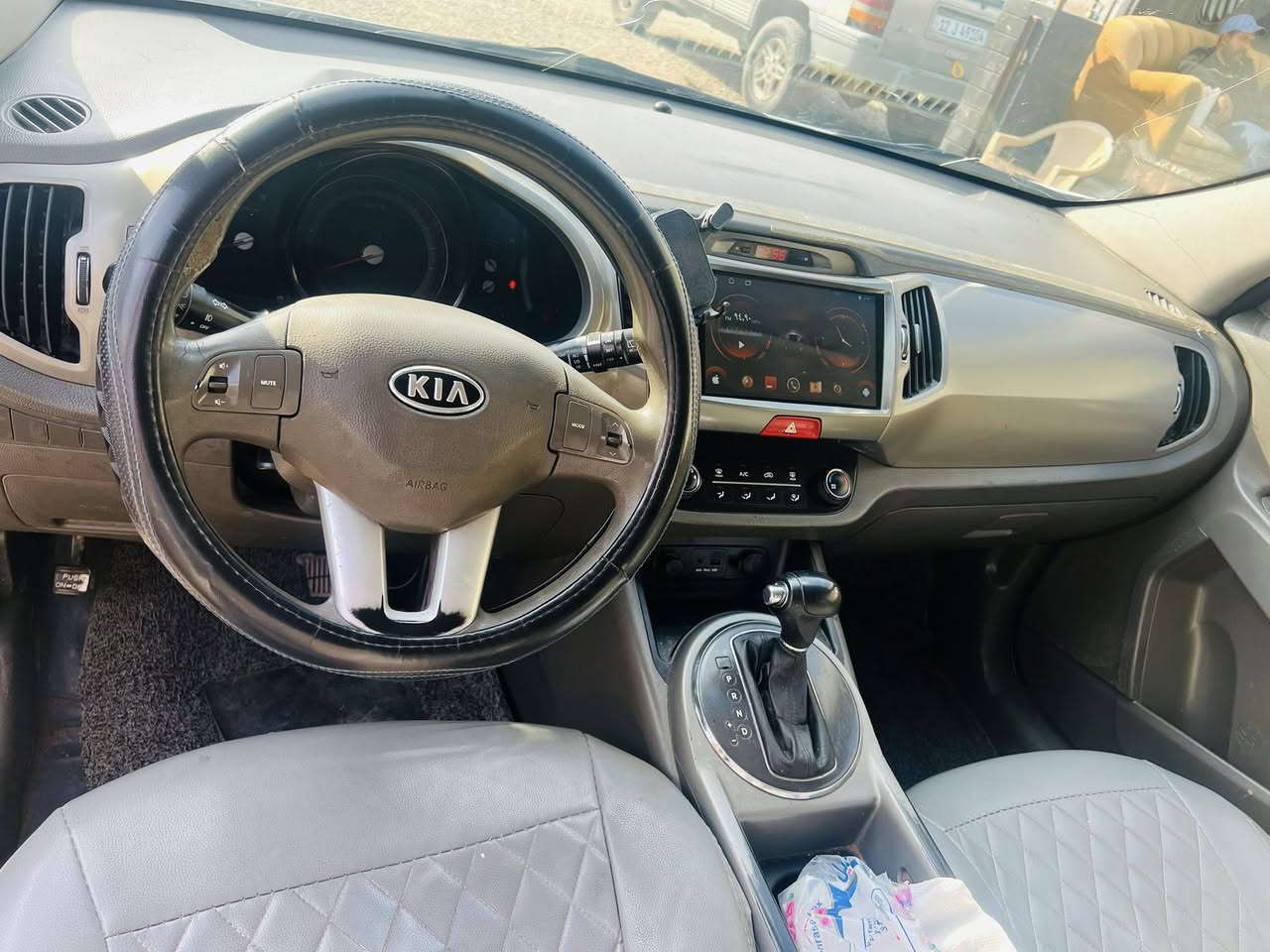 السلام عليكم
كيا سبورتج موديل 2011 رقم اربيل دولي 

شرعي بكياره صدر طخم تاير جديد محرك 2000

سنويه لل30 هزه جديد صبغ حزام انطيها 

السعر 107 وبيها مجال ترهم مراوس وبيع نقد

مكاني كياره 

تابع الحساب انشر سيارت مناسبه

***********
