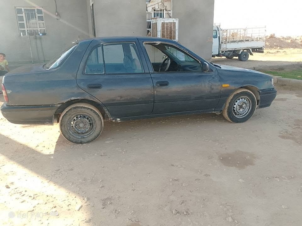 من رخصت الادمن نيسان سني للبيع اصولي السعر 19 ورقه وبيه مجال للاستفسار***********
