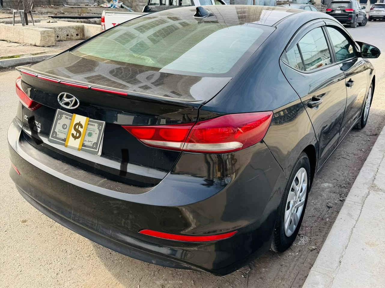 السلام عليكم…
بيع مستعجل 🔴🔴
سعر 114 قفل قفل
النترا 2017 وارد امريكي ضرر قطعه وحده بدون دواخل .. كير محرك صدر امامي خلفي تبريد تدفئة كله شرط رقم اربيل سنويه ساقطه صاحبها موجود بل موصل …
***********
