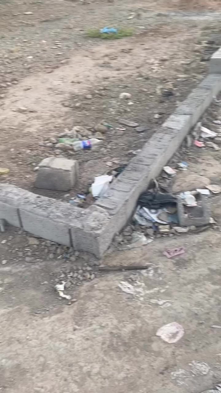 السلام عليكم قطعة ارض 200متر طابو زراعي سند 25بيهه قرار واجهه10نزال 20 ركن قرب مدرسة المسار السعر 30
***********
