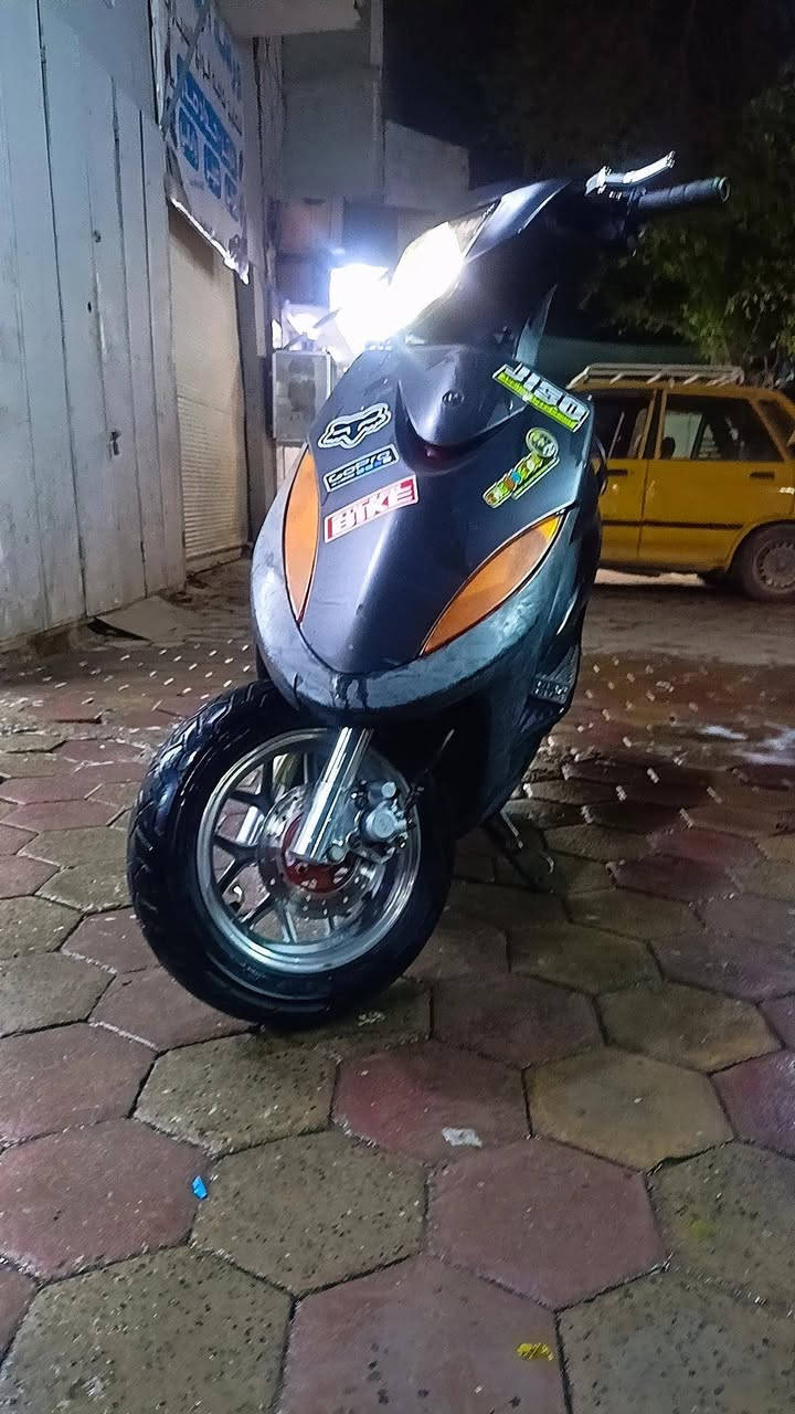 سلام عليكم
ماكس عدله مزوده بوشه 56 دراجه شلعه ومعدل شرط دراجه كامله نكره سلف بيهة تزويد خفيف قبق فلاوين صالنصع FM الاصليه ام الفراشه يدات بريك اصليات ويل كروم اصلي صدر امامي.
السعر: 550 ألف
للأستفسار:  ***********
المكان بغداد الحريه
