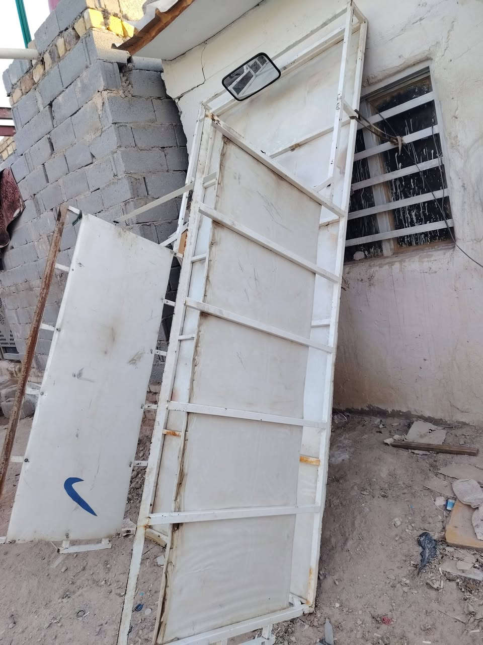 محجر للبيع مال جمره سعر 125 وبي مجال *********** مكان النجف حي الرحمه
