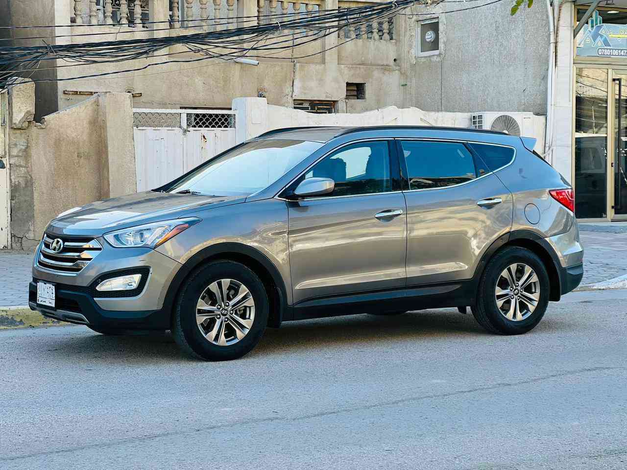 سنتافي موديل 2016 وارد امريكي سعر 126 مع المجال للاستفسار *********** داخله كلين تايتل بدون حادث بيهه جاملغ وباب كلير السياره جديده بمعنه الكلمه ماشيه 64 حقيقي  مواصفات كامره خلفيه داوره تحكم استيرن جهتين مثبت سرعه فورويل حداديه  تخم تاير ويل كب كروم حساسات كشنات كهربائي داخل بيجي. تبريد قطعتين ثلج تدفئه شغال مكينه 2400 وكير وضع الشركه مكفولات من الفتح منضومه زينون  السياره جاهزه اي نقص مابيهه سنويه لل28 تحويل مباشر مكان السياره كربلاء
