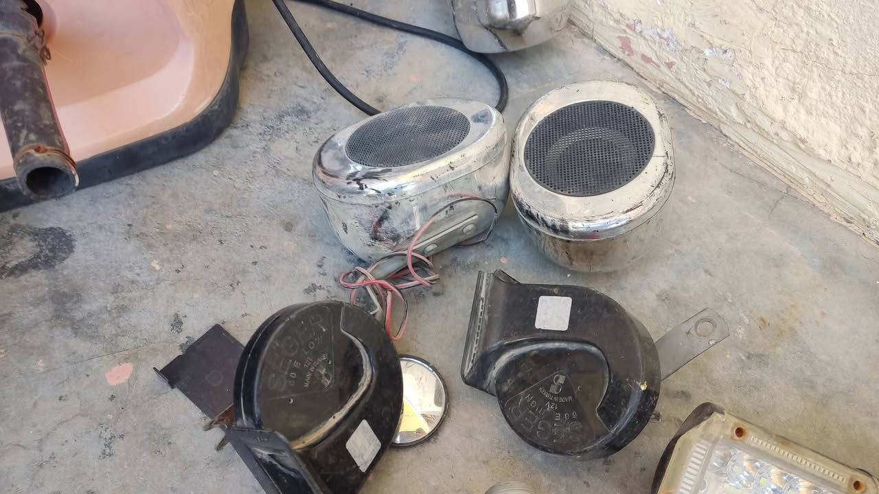 غراض مال مطور لبيع مع سقفيه وغلاف بودي داخلي كامل للبيع


**إذا كنت صاحب هذا الإعلان وتريد حذفه لأي سبب، رجاءا أرسل رسالة إلى الدعم الفني**