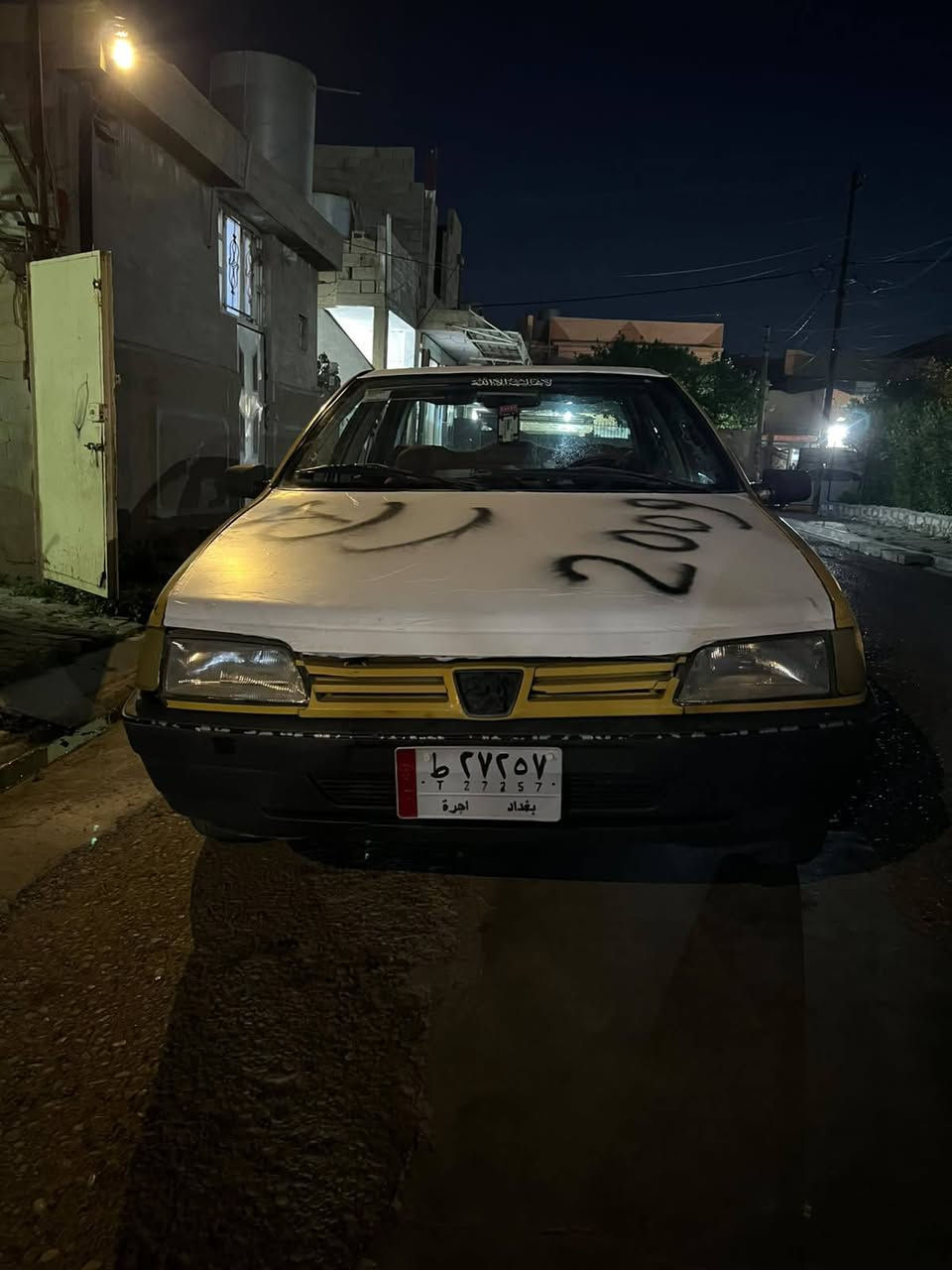 سلام عليكم بيجو روى موديل 9 محرك وكير مابي عيب صدر امامي خلفي كله جديد تبريد كامل بس مفصول الشراي يتصل ***********
