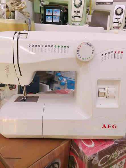 معرض وورشة مروان ولبيب عربو لبيع وشراء وتصليح مكائن الخياطة الصناعية والمنزلية ويوجد توصيل لجميع مناطق الموصل مجانآ هاتف_***********
