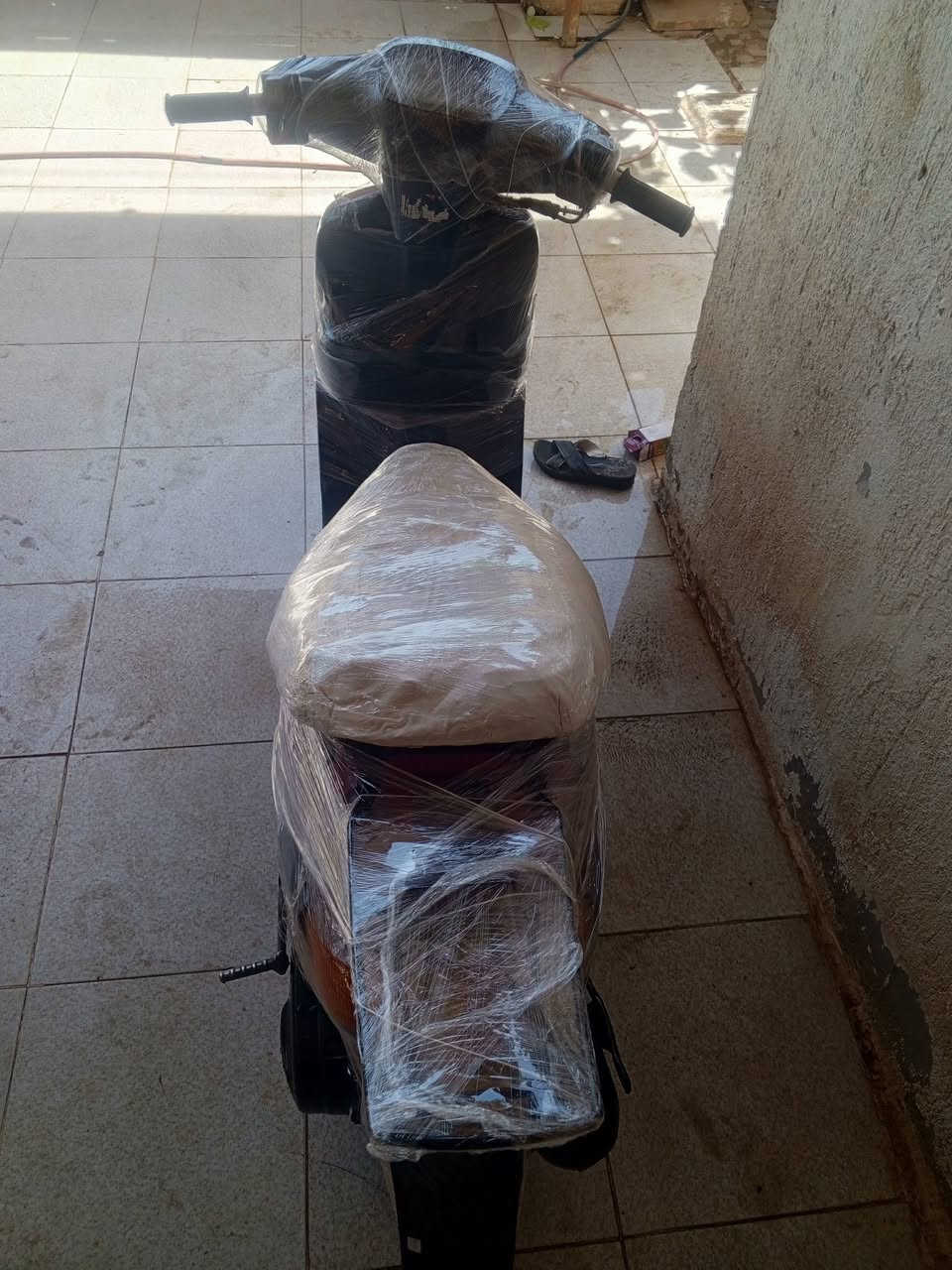 لبيضه نباعت نجيكم بحله منها يابه دراجه بترا نضافه شوفت عينك كلوبات شغالت هورن حط باتري وشقل سلفهاا وباقي لكلوبات سعر 200وبيها مجال مكينه كلش حلووه مناقصها اي شي دراجه مرتبه مكاني ناصريه حي صناعي رقمي لستفسار ***********مو شراي لا تراسل لن هوسه صايره ماعرف ليشتري ولي عامل انتصل اذا شراي
