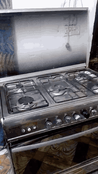 طباخ للبيع شغال فول سعر ٣٠٠ وبي مجال قليل ابو غرق الرغيله ***********
