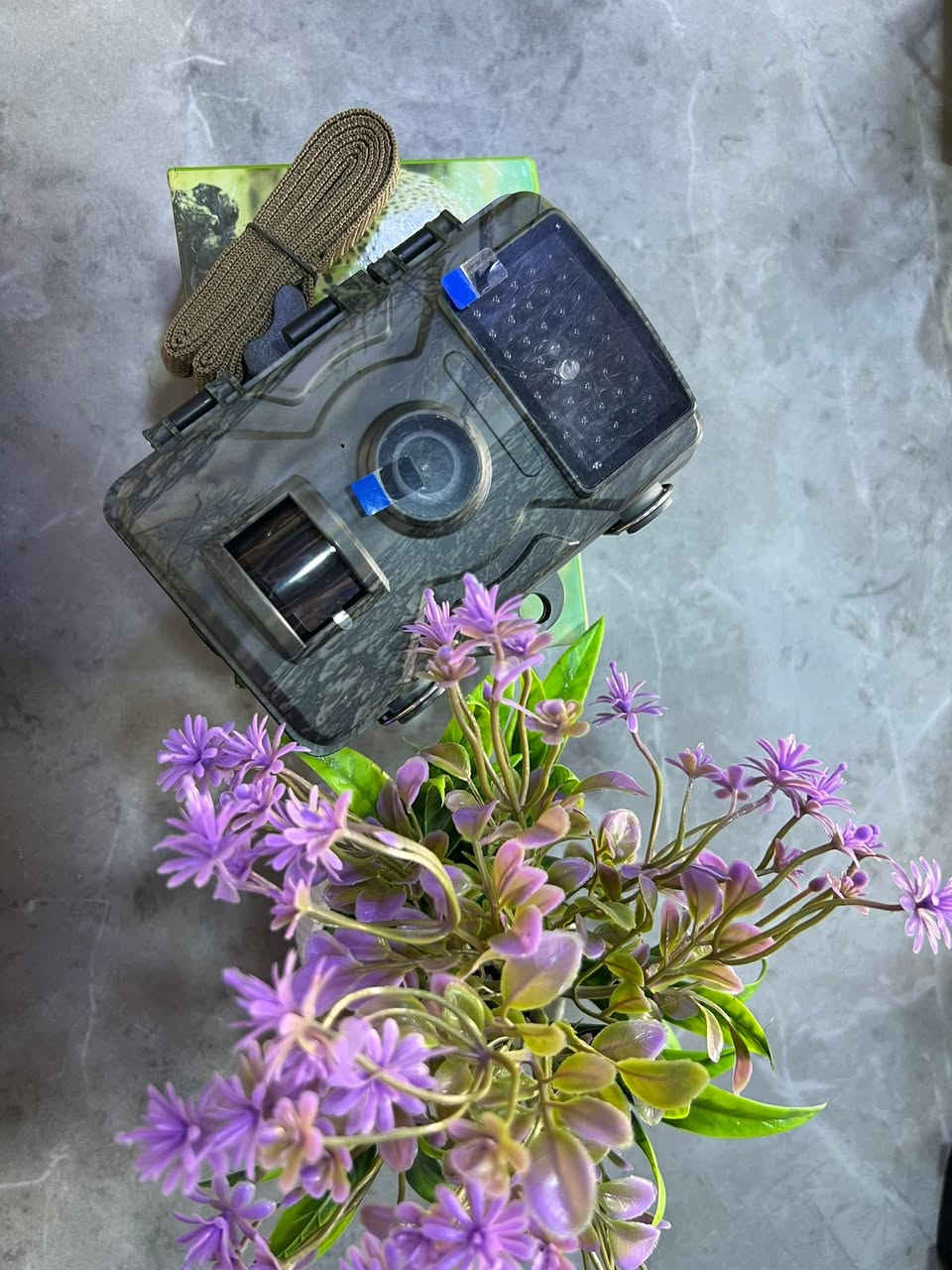 📸 كاميرا مراقبة الحياة البرية (Trail Camera) عالية الجودة
للبيع كاميرا مراقبة خارجية مناسبة لمراقبة الحياة البرية، المزارع، الحدائق، والمواقع البعيدة. تتميز بتصوير تلقائي عند استشعار الحركة، وتصوير ليلي بالأشعة تحت الحمراء، وتصميم مقاوم للعوامل الجوية للاستخدام الخارجي.

✅ جودة تصوير ممتازة

✅ رؤية ليلية واضحة

✅ حساس حركة دقيق

✅ سهلة التركيب والتشغيل

✅ مناسبة للحراسة والمراقبة الميدانية

الكاميرا على وضع الشركة كما مبين وجاهزة للاستخدام.  

السعر 20 يوجد توصيل لكافة المحافظات .
تحتوي على راح سعة 32 GB


**إذا كنت صاحب هذا الإعلان وتريد حذفه لأي سبب، رجاءا أرسل رسالة إلى الدعم الفني**