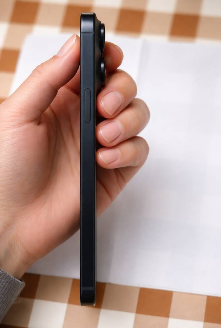 ايفون 15 برو ماكس
ذاكرة 256
بطارية 88🔋اصليي شركة
دورات شحن 510
تك سيم
مع كارتون وكيبلو
جلخ مابي
شرط تاخذو مني تفحصو اي مكان يعجبك
اذا مو شركه يرجع 🤍
السعر 990


**إذا كنت صاحب هذا الإعلان وتريد حذفه لأي سبب، رجاءا أرسل رسالة إلى الدعم الفني**