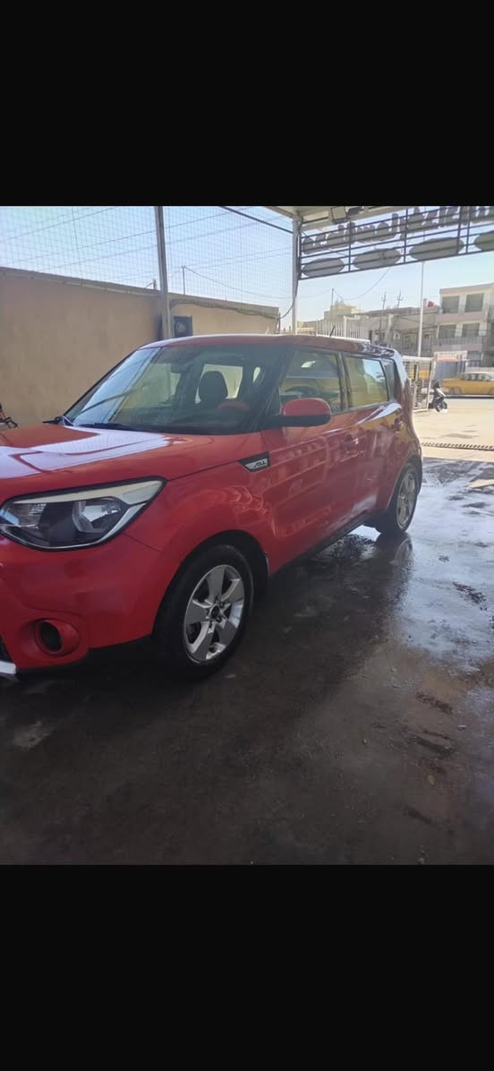 سلام عليك للبيع
كيا صول موديل ٢٠١٩ وارد امريكي 
السياره نص فول 
مواصفات عاديه 
السياره جديد 
للستفسار ***********
سعره ١١٨ وبيه مجال 
السياره بسم عربي بغداد
والسياره موجود بغداد
