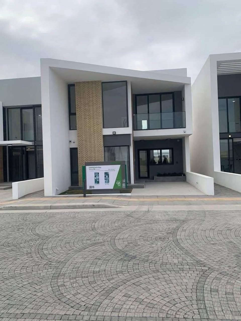 🏡 بيت للبيع في مجمع البدور

🔹 المساحة: 160 م²
🛑 شارع 16
🔹 البيت يحتوي على قرض بقيمة 125 مليون المصرف العقاري

🏞️ موعد التسليم: منتصف 2027

⛔ نستقبل عروضكم للبيع و الايجار  في مختلف المجمعات 
*********** 📞
*********** 📞
