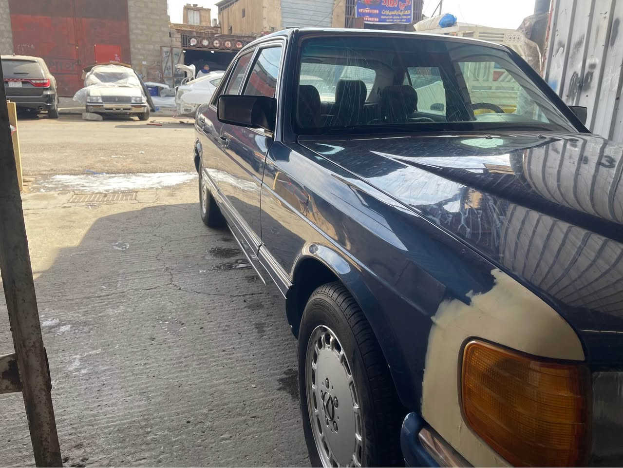 مارسدس رئاسي 300SE موديل 1988
السياره مكفوله من الضربه صبغ فقط جماليه رقم ذي قار سنويه لل 2027 مكينه وكير بلاديه اريل كهربائي سلايت طكتين السعر 88 وبيها مجال  
للستفسار ( ‭٠٧٧١ ٢٦٩ ٢٨٥٥‬ ) البصرة, العراق
