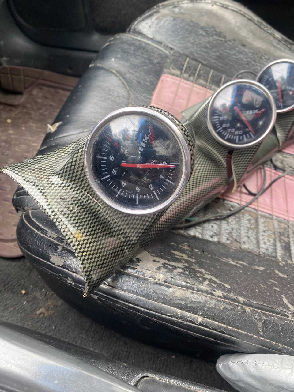 كيجات Hksشغالات كلهن بس الغائبون مكسوره السعر85 العنوان البصره  السراجي للاتصال ***********
