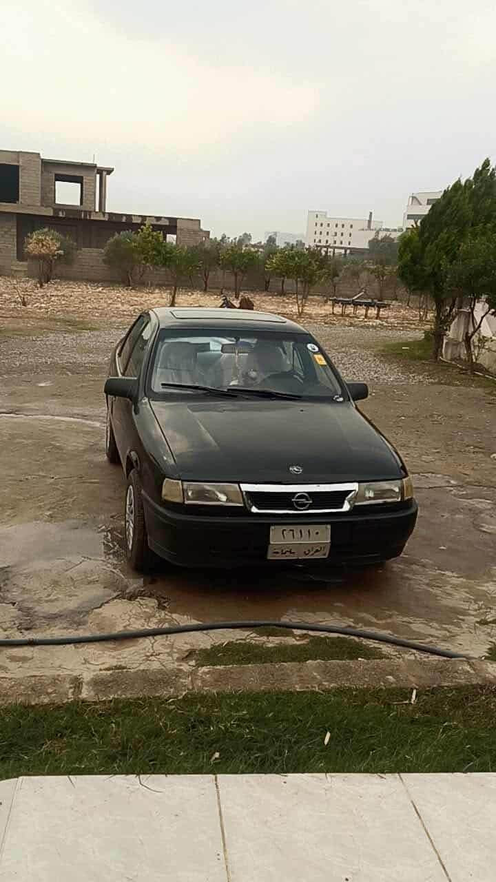 فيكترا موديل ١٩٩١گيرعاديو مه كينه ١٨ په م عامه لوجواني هيج ليدراوي نيه گيرومه كينه به شه رت ته قه وره قه به شه رت يه ك دينار مه سروفي نيه گهرمي كاره باياتي هه موي ايش ده كات سه ياره كه زورخاوينه سعري ٣٨وه ره قه معامه له يه كه م له هه وليرم  *********** أربيل, العراق
