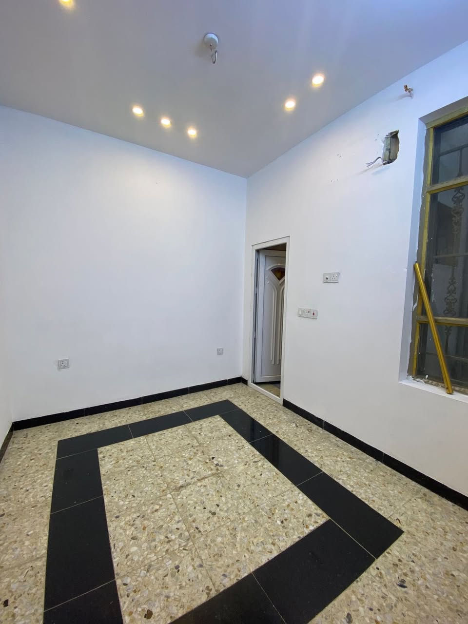 💎 للإيجار في السيدية 💎
📢 منشور رقم: ((545))
🏠 مكتب المتحدة للاستثمار العقاري
بيت💒 طابقين  مساحة 50متر     
يتكون من:. 
💠2 غرف نوم نظام سويت
💠 صالة واسعة
💠 مطبخ معزول  
💠 خدمات عدد٢
بدل الايجار 800 الف
📍 الموقع: السيدية”  

————————————
📞للاستفسار:☎️ ***********

📍 موقع المكتب:
 السيدية – قرب  مجمع السفير 

🏢 المتحدة للاستثمار العقاري
