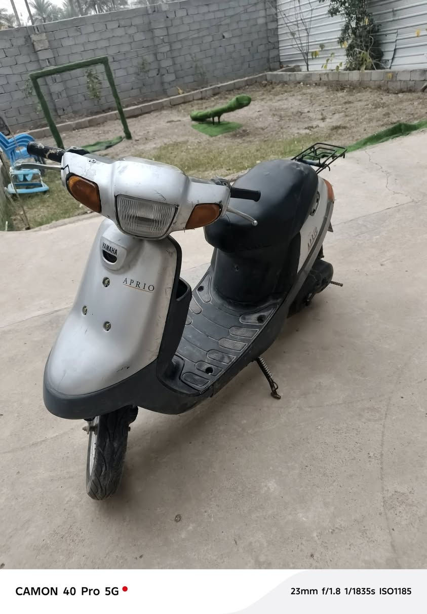 السلام عليكم دراجه بطه السعر ١٦٠  نظيفه مال حاويه على ايدي كهربائيات شغاله مكاني كربلاء الحسينيه قرب قناه كربلاء رقم تليفوني ***********
