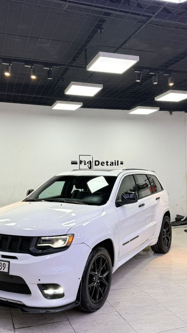 🚙 جيب شيروكي موديل 2019
🎨 اللون: أبيض
📄 الرقم: بغداد
⚠️ الحادث: 3 قطع فقط
✨ الحالة: جديدة جداً
💎 كيت كامل SRT
✅ جاهزة من جميع النواحي

💰 السعر المطلوب: 21,500 دولار أمريكي
🔁بيع او مراوس  بسيارة تاهو موديل 2021 وفوق فقط
📍 الموقع: كربلاء

📞 للتواصل:***********
