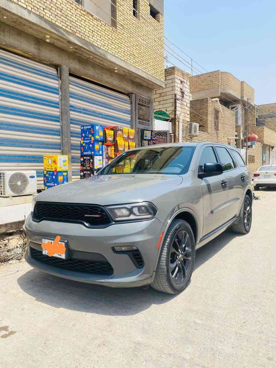 دوج دورنكو سعره 300$ بيه مجال قليل تعتبر كلين بيه طخه بالجاملغ خلف السايق والجاملغ السايق بدون دواخل السياره جديد تصوير الحادث كدامك

سياره نظيفه حيل 
#المواصفات : 

▪️السيارة : دودج #دورنكو GT لون اسمنتي
▪️الموديل :2021
▪️المحرك : 3.6L . V6  (ستة سلندر)
▪️حجم الويل : ويل كب GT حجم 20 مع طقم تايرات بحالة ممتازة
▪️مصابح امامية زنون مع LED مع كشافات دعامية زينون
▪️غرفة السيارة جلد 
▪️حساس خلفي اصل
▪️تحذير الخروج عن المسار
▪️تحذير النقطة العمياء
▪️سستم صوت
▪️مقود رياضي مع تحكم كهربائي
▪️كامرة خلفية دوارة اصل مع الستيرن
▪️شاشة الدشبول الحجم الكبير 10.1 انچ
▪️نظام ملاحة GPS
▪️گير شفتر ستيرنك 
▪️تحكم فول كهرباء لكرسي السائق والراكب 
▪️سستم صوت
▪️تشغيل عن بعد
▪️صندوق كهرباء
▪️صف ثالث من المقاعد 7 راكب
▪️إطفاء وتشغيل اوتماتيكي
▪️تحكم ستيرن جهتين بلوتوث وحاكية وكروس سرعة وتحكم صوت 
▪️نظام ABS مانع انزلاق
▪️بعد بيها هواي مواصفات
▪️مكان السياره ذي قار 
السعر المطلوب :300$ 

الاتصال على : ***********
