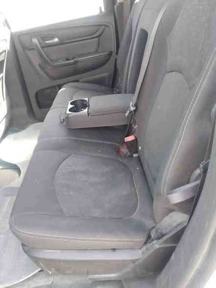 من رخصة المسؤول عن الاكروب عندي جمسي اكاديا موديل 2013 محرك 3600 ستة سلندر كير ومحرك مضمون تخم اطارات جديدة بطاريه جديده تبريد 3قطع شغال تحكم استيرن حساسات سبعه راكب سعرها 130ورقه الاتصال على الرقم *********** ابوعلي الساعدي
