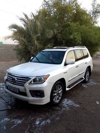 لكزس • ٢٠١١ • الزبير