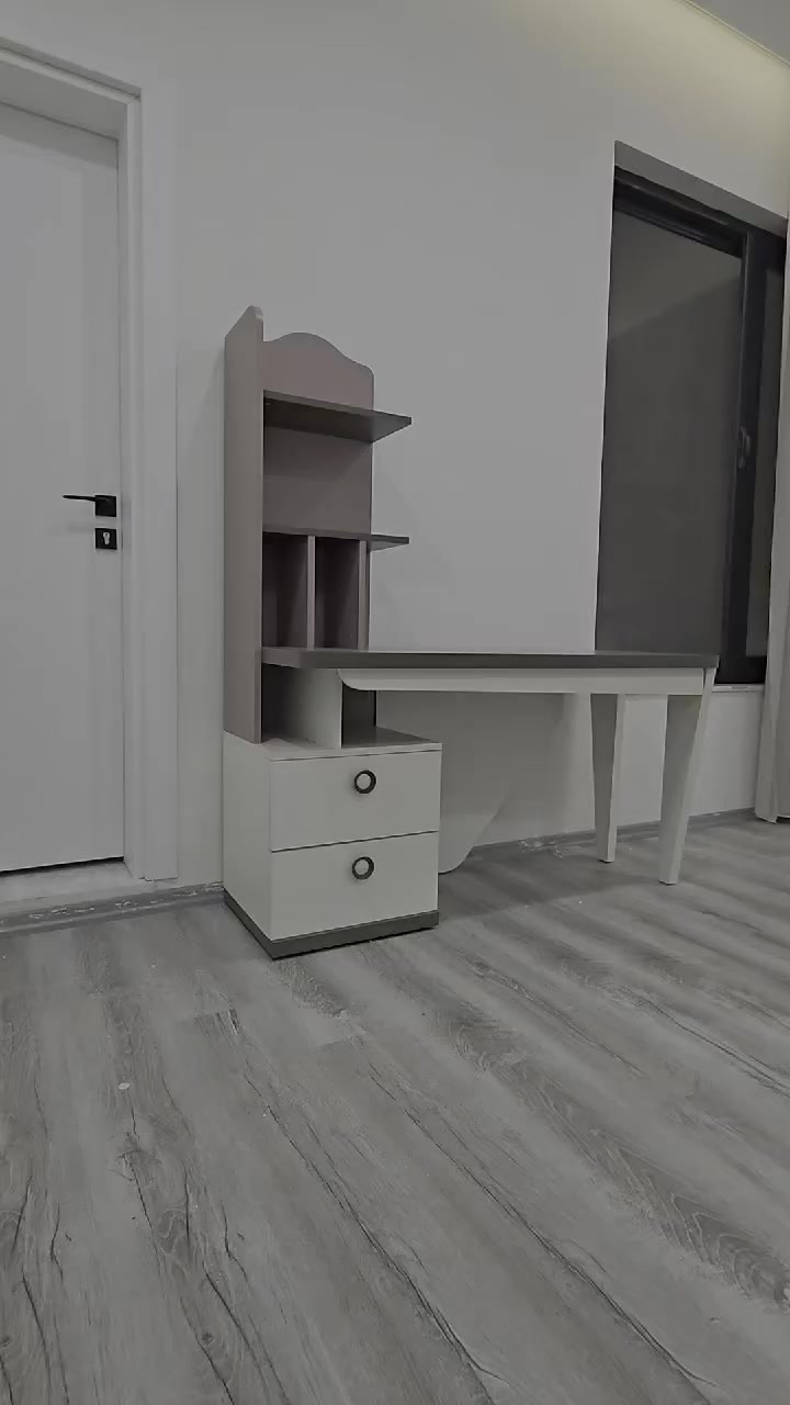 فتح وشد جميع انواع الغرف بسعر مناسب ***********واتساب واتصال
+صيانه عامه 
+تبديل سكك مجرات او باب سكه 
+اضافة رفوف 
+تبديل اليدات اوتبديل الانارة 
...
