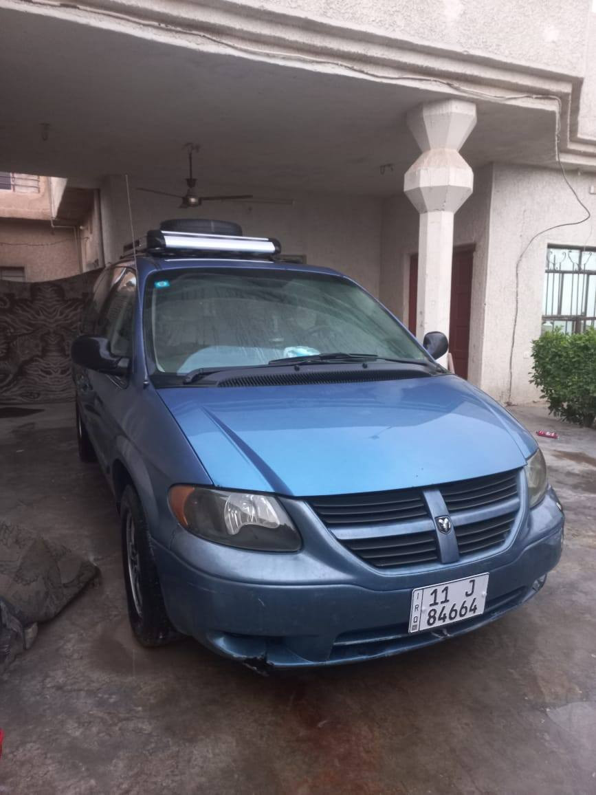 سلام عليكم شباب للبيع دوج كرفان 2007 شاصي طويل 3قطع تبريد كشنات بلع منفصلة كير مكينه مكفولات تخم تاير ويل كب جدد صدر امامي خلفي لوك كهربائيات كلها بلاد بدون جطلات رقم دولي بغداد هزه جديده سعرها 74او بيها مجال بسيط سياره بدون صبغ عده اهلال جاملغ سياره جاهز من كلشي (فقط بيها جراد ) موبايل *********** مكانها بغداد أبو غريب زيتون
