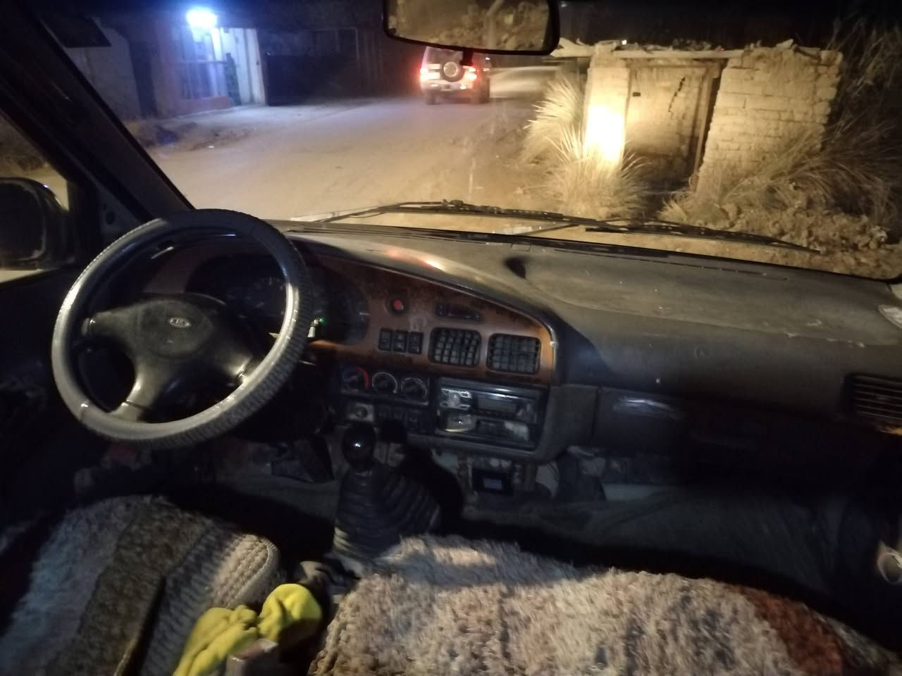 سلام عليكم بريجو للبيع تخم تاير حداديه كير محرك جاهزه من كلشي السياره بسمي هزه استوه مصفره هيئه وغرامات السعر ٦٥ وبيه مجال لشراي مكلف بالنشر اتصل على صاحب *********** مكان السياره نجف
