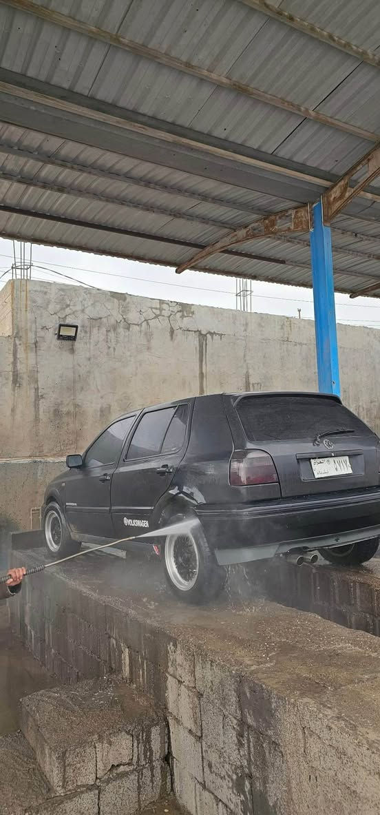 ڤۆگس واگن مۆدێل 1992 لێدرانو شتی نیە برانەوەو وەرگەران بەشەرت سبوخ حام بۆ جوانی پاکانەی بۆ کراوە غرامەی هیچ لەسەر نیە هەمووی ساف 
کراووە
له هه‌ولیرم 
ره‌قه‌م واتساب 
0782 743 0173 أربيل, العراق
