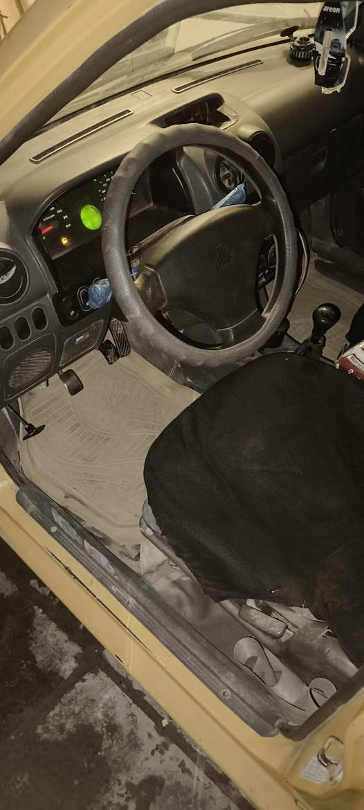 سيبا ١٥
مكينه كير حداديه كفاله  
كشر نضيفه 
مصفره هيا وغرمات  سنويه ماصاقطه 
راعيه موجود يريد مداور 
بيع او مروس مكاني دوانيه 
***********
سعره ٣٠ وبيه مجال
