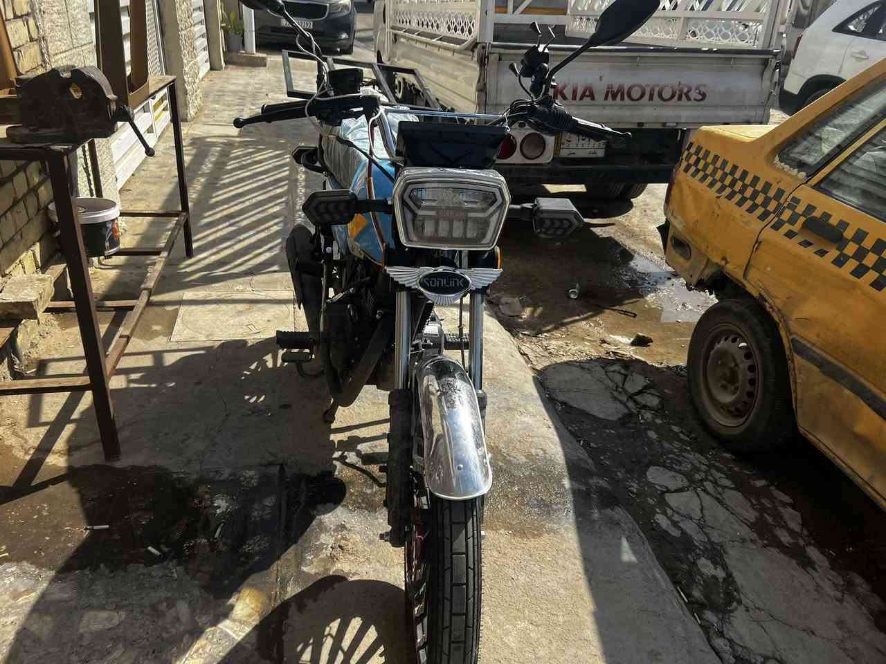 سلام عليكم سونك موديل 2025 دراجه نضيفه مصاله سبوع نازله رمبه ضاغطه زنجيل محرك 200 مكان بغداد البياع سعر 900 وتساب ***********
